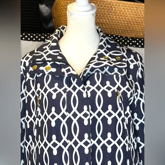 Crown & Ivy Charming Navy and White Rain Jacket  Size Small - Picture 3 of 12